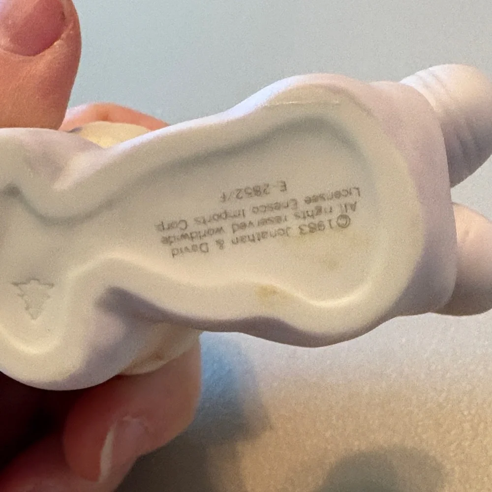 Adorable Precious Moments  Figurine - Picture 3 of 4